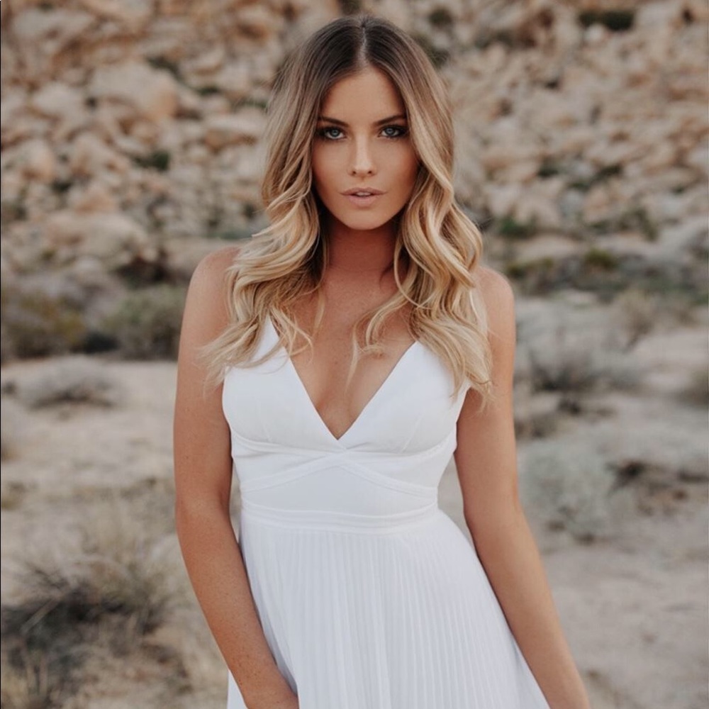 Laundry by Shelli Segal Pleated Chiffon Gown